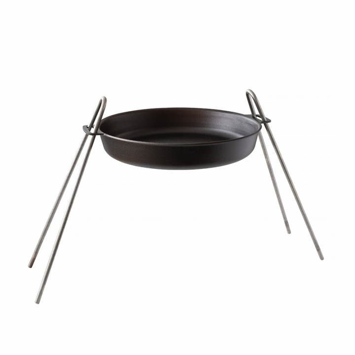 Pakke Stekepanne/Paiform 30 cm og Ildstativ i gruppen Outdoor hos Kockums Jernverk AB (OUT-09)