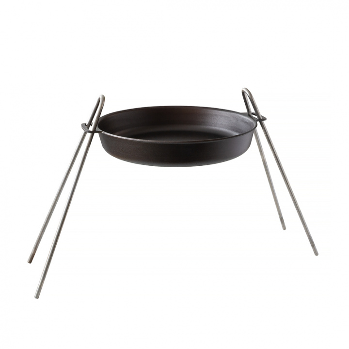 Pakke Stekepanne/Paiform 30 cm og Ildstativ i gruppen Outdoor hos Kockums Jernverk AB (SET0036)